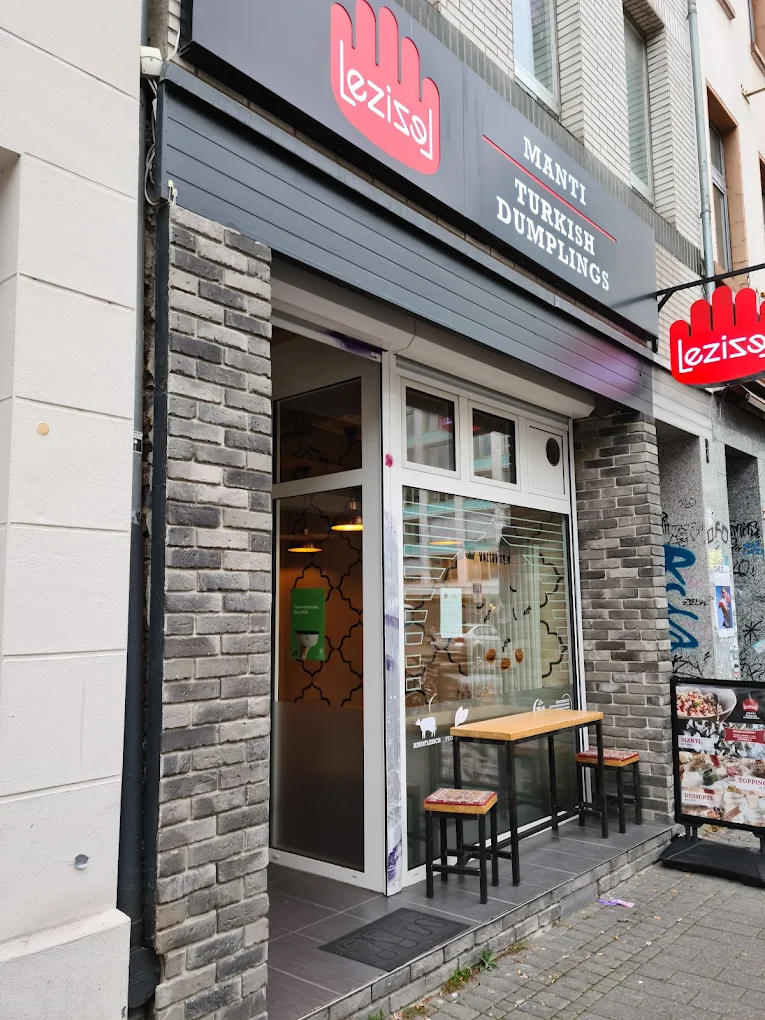 lezizel-koeln-6.webp
