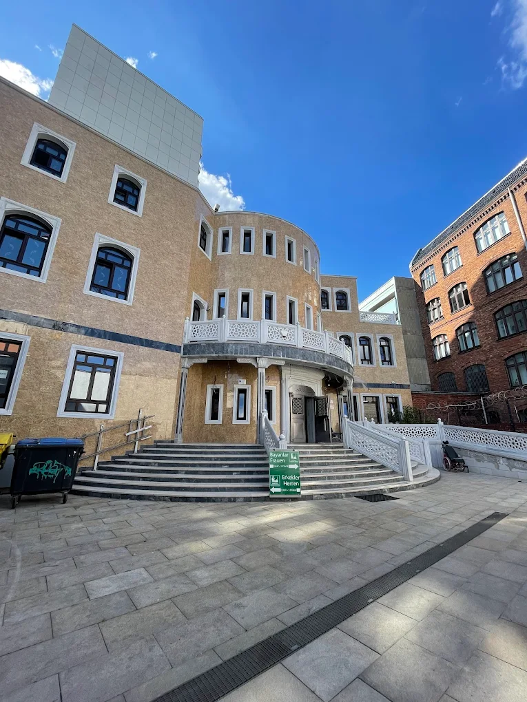 IGMG-Mevlana-moschee-2.webp
