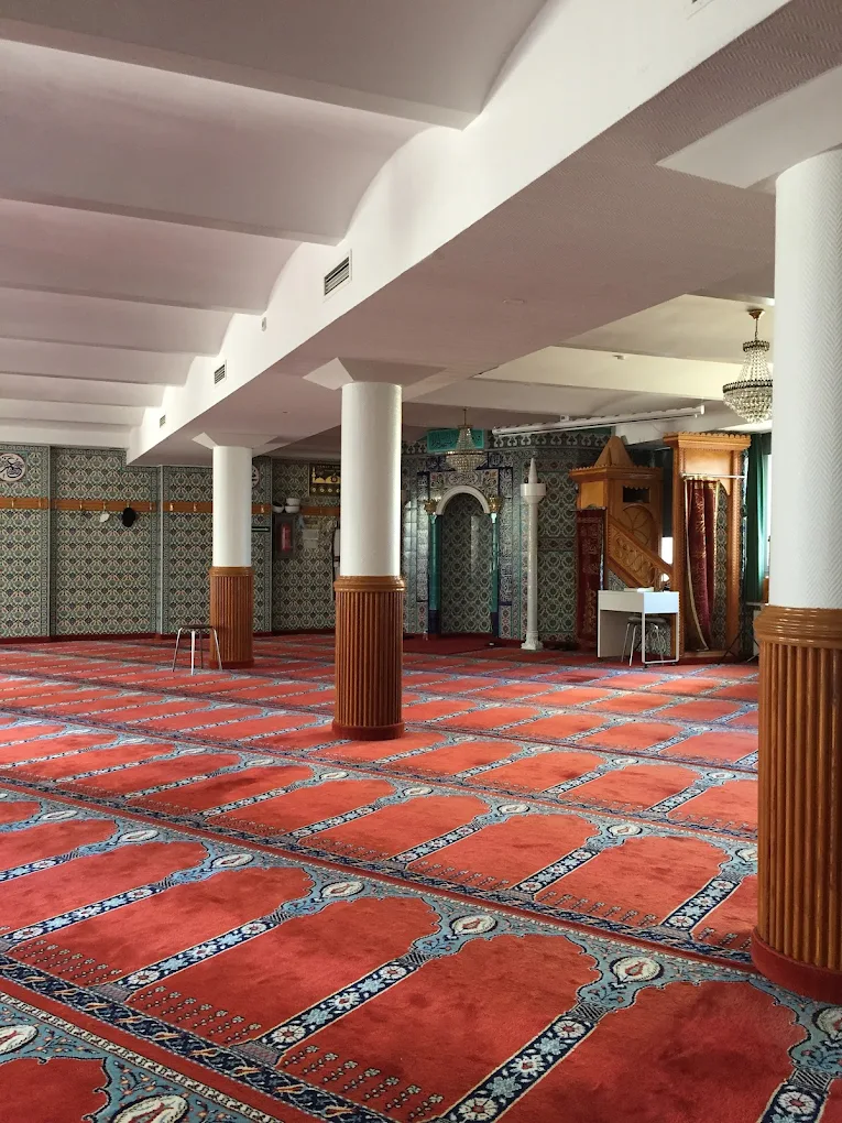 gazi-osman-pasa-camii-2.webp